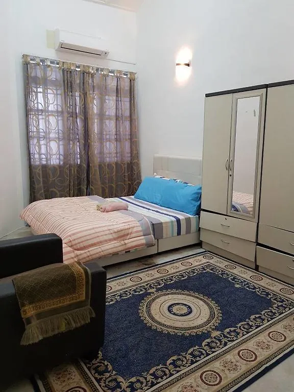 Jb Bandar Baru Uda Homestay ジョホールバル 0*,